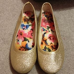 Girls gold glitter flats